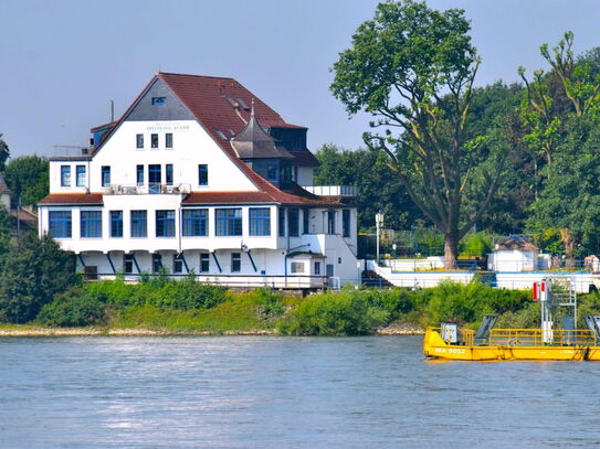 Gr. Teileigent. im Freist. MFH. zum Umbau wie eine DHH in Rheinuferlage