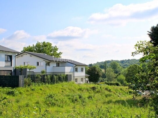 **Modern und Wohngesund** Doppelhaushälfte / Erstbezug / Schlüsselfertig / Balkon und Garage