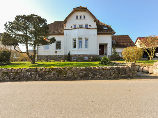 Exklusives Bauernhaus mit Einliegerwohnung und ca. 2400m² Grundstück in Satow