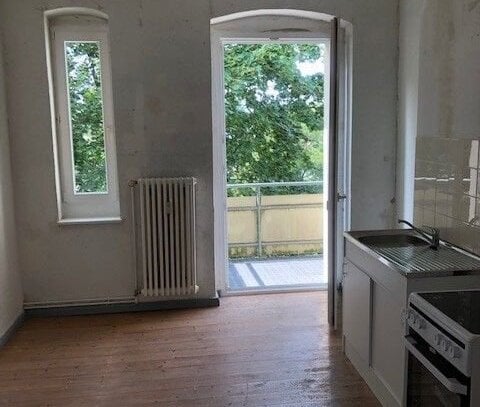 Schöne Wohnung mit Charme und Balkon, ruhiger Innenhof!