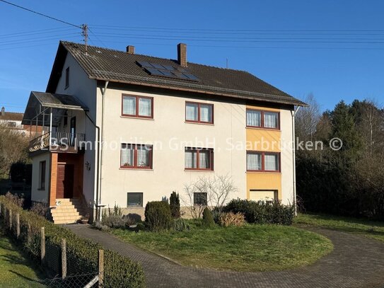 Großes Einfamilienhaus mit großem Grundstück (1.700 m²) in Beckingen - 8 Zimmer - über 280 m² Wfl.