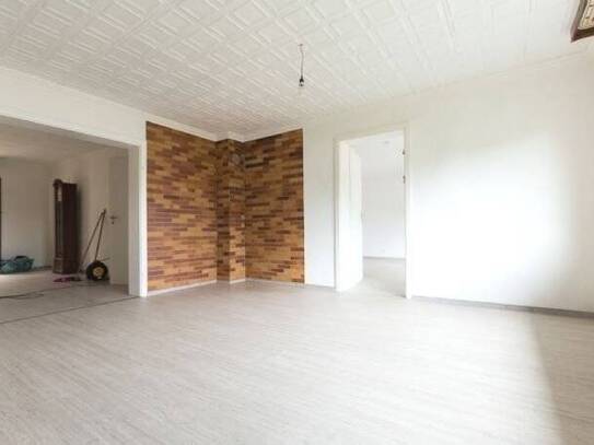 3-ZKB-WOHNUNG MIT EINBAUKÜCHE,WINTERGARTEN, TERRASSE UND GARTENMITBENUTZUNG IN 66773 SCHWALBACH