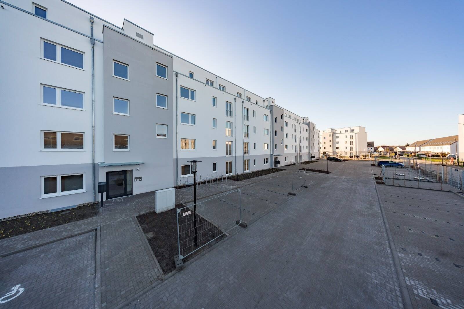Schöne Dachgeschosswohnung mit Terrasse und Aufzug in Falkenberg neu zu vermieten - Photo 1