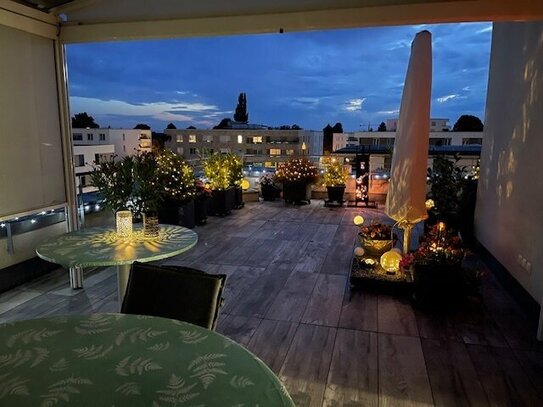 Luxuriöse Penthouse- Wohnung mit großer Dachterrasse und viele Highlights