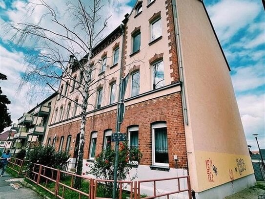 Helle 3-Zimmerwohnung im 1. OG mit Balkon mit Altbaucharme