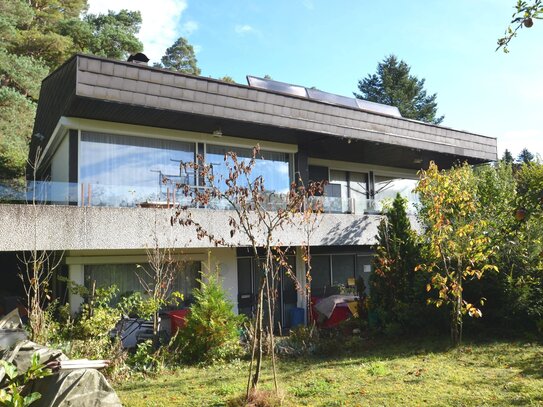 Freistehendes Einfamilienhaus mit Einliegerwohnung in idyllischer Lage von Dachtel!