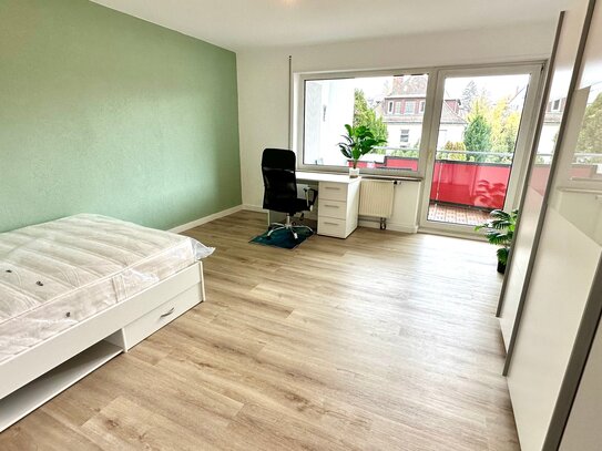 20qm WG-Zimmer m. BALKON, neu renoviert + möbliert