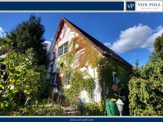 Besonderes Einfamilienhaus mit großem Garten und viel Potenzial