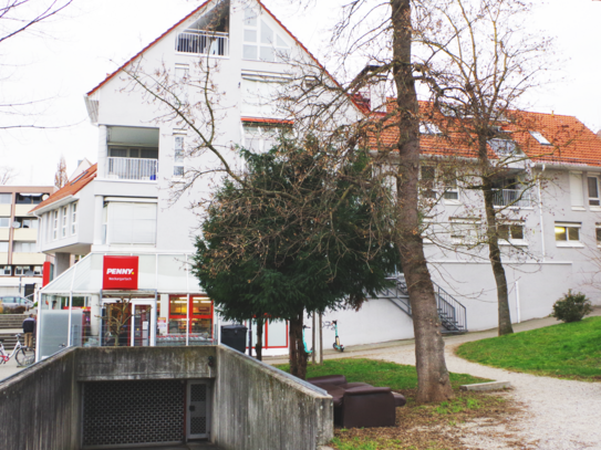 Wohnen mitten im Zentrum von Neckargartach - 2-Zimmer-DG-Wohnung mit Aufzug, Dachterrasse und TG-Stellplatz