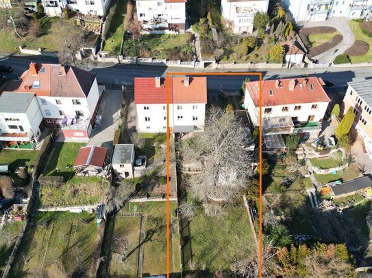 Westviertel in Richtung Mörla: Gepflegte Doppelhaushälfte mit großem Garten | Garage und Pkw-Stellplätze | Gesuchte Woh…