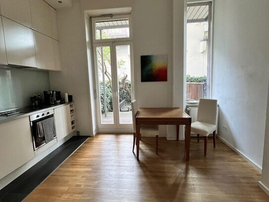 Nähe Bergerstraße; Möblierte Design Altbauwohnung mit Terrasse im EG.