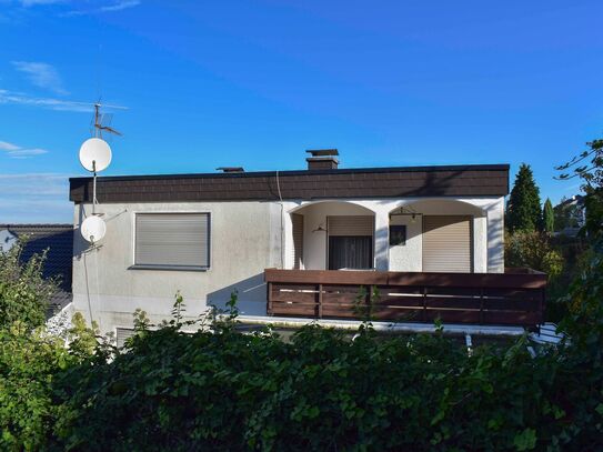 Einfamilienhaus zum Wohlfühlen in sehr guter Lage im Bungalowstil mit Wintergarten, Loggia und Sauna