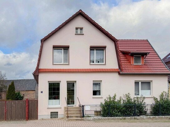 Einfamilienhaus mit vielseitigem Potenzial in Deetz