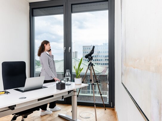 Büro mit Blick auf die Weser