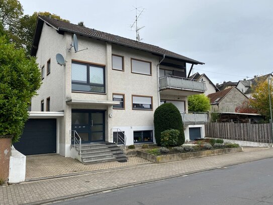 Gepflegtes und saniertes 3 Familienhaus in ruhiger Lage von Höhr-Grenzhausen, mit guter Mietrendite