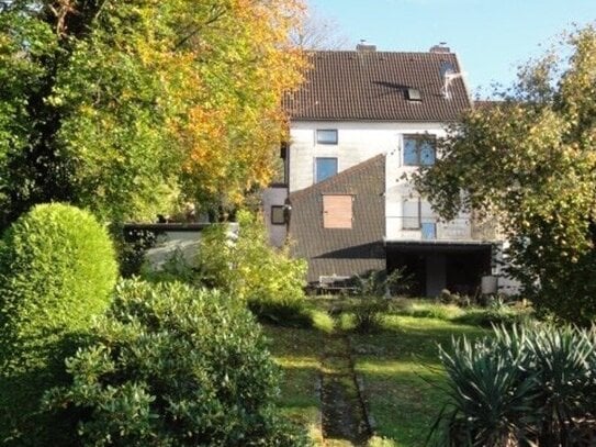 Einfamilienhaus naturnah gelegen, schönem Garten und Garage in Stolberg Mausbach !