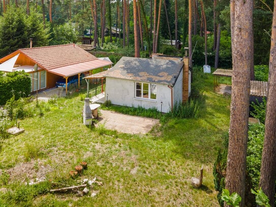 Am Waldrand! Feriengrundstück in Rehfelde - Mit Bungalow, Terrasse, Carport u.v.m.