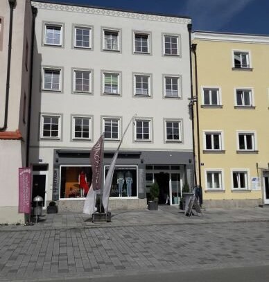 3 Zimmer Wohnung direkt am Stadtplatz