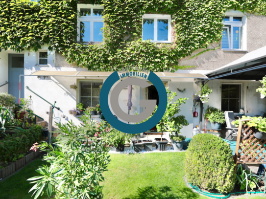 IDYLLISCHE GARTENOASE - BEQUEMES SOUTERRAIN MIT TERRASSE & GARTEN - SUPER VERKEHRSANBINDUNG