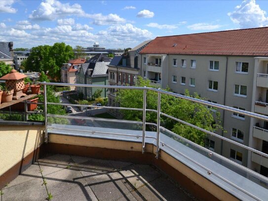 Helle Maisonette-Wohnung in Dresden-Plauen mit Dachterasse und Balkon