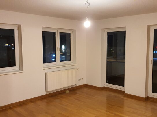 Moderne 2-Raumwohnung mit Balkon und Kfz.-Stellplatz