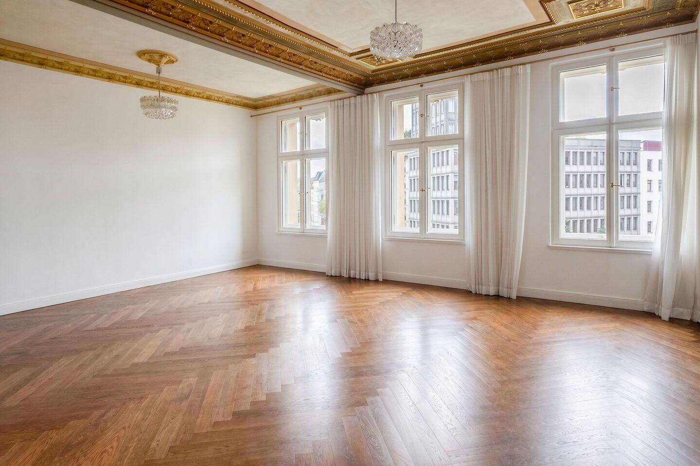 Erker, Stuck und Flügeltüren: Ihre herrschaftliche Residenz im Haus Feuerland - Photo 1