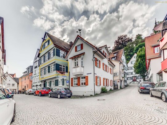 Sanierungsbedürftige Altstadt-Wohnung im historischen Denkmal im Herzen von Biberach