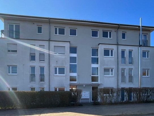 Kriftel: Barrierefrei! Sonnenverwöhnte, moderne 3,5-Zimmerwohnung in Park- und Feldrandlage