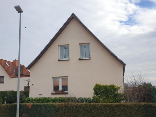 vollunterkellertes Einfamilienhaus mit Gestaltungspotenzial im Zentrum von Penzlin