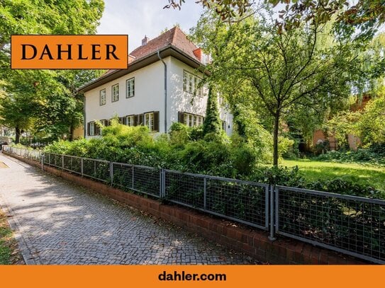 Beautiful Estorff & Winkler villa in a prime location close to the Heiliger See