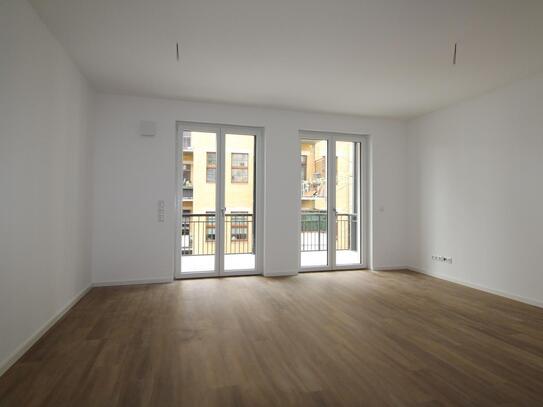 **Ab 01.02.2025 bezugsfertig! - Helle 3 Zimmer im 3.OG * offene Küche mit EBK * großer Balkon**