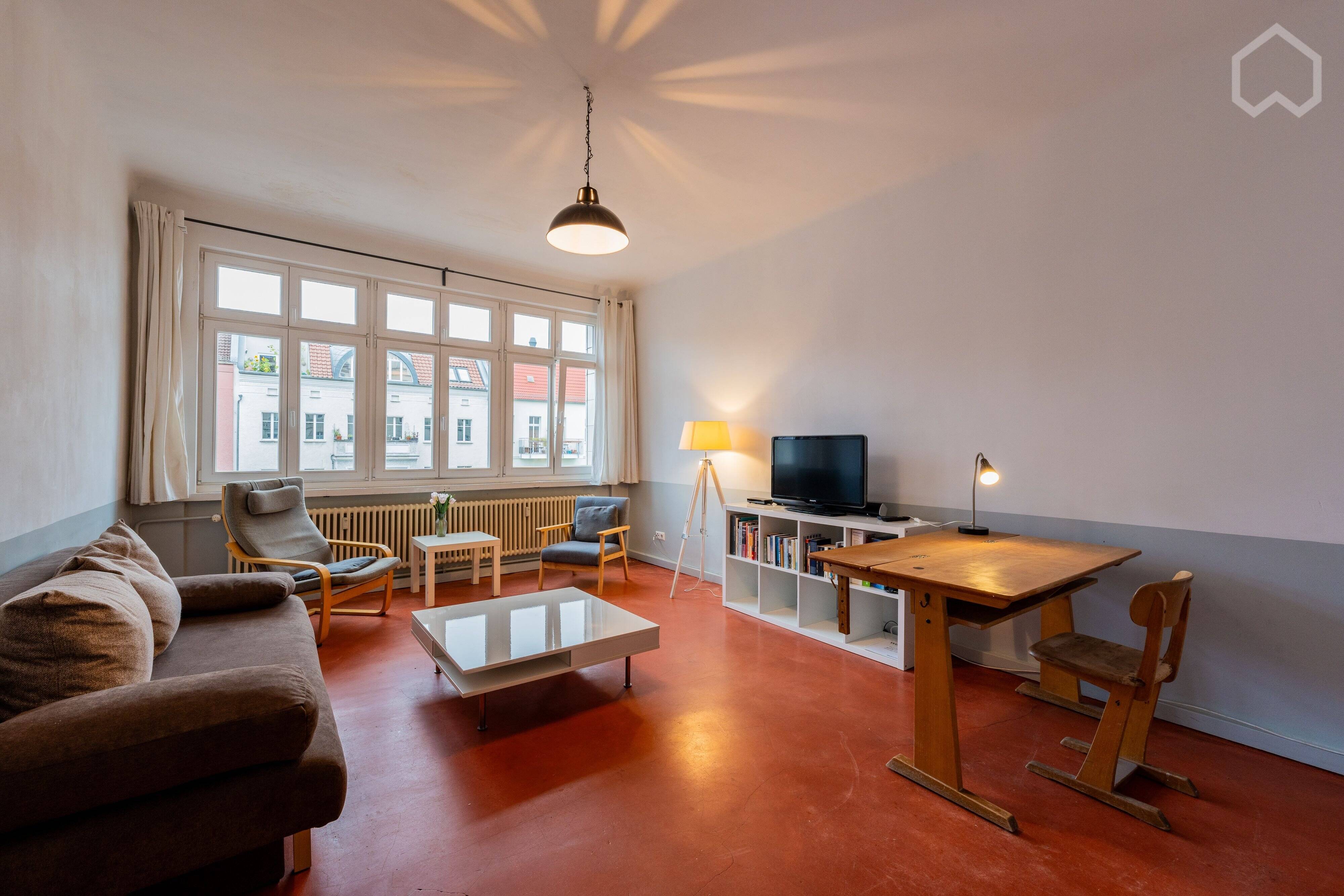 2 Schlafzimmer Geräumiges Altbau-Studio im Nordkiez - Photo 1