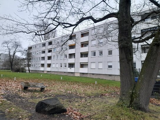 Gepflegte 3-Zimmer-Wohnung mit Balkon und Garage in Nürnberg-Bauernfeindsiedlung