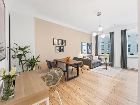 Modern, freshly renovated 2 room apartment with the best accessibility in Prenzlauer Berg