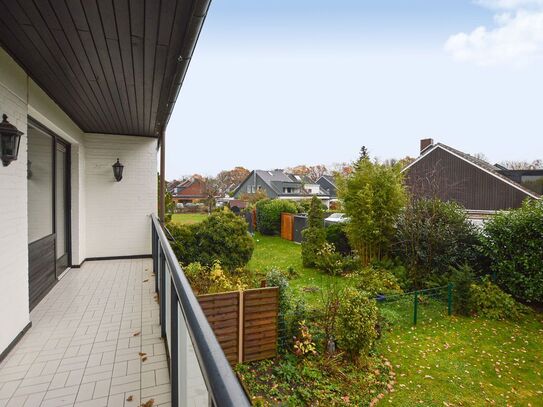 Pinneberg: Gemütliches 5-Zimmer-Reihenhaus + Studio im DG, mit Loggia, herrlichem Garten und Garage!