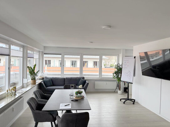 Charmantes Büro mit Dachterrasse