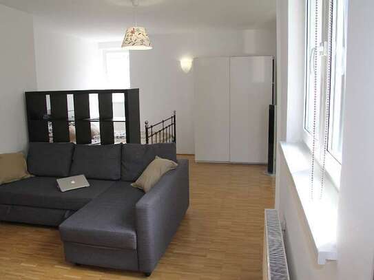 Neu renovierte 1 ZIMMER Wohnung