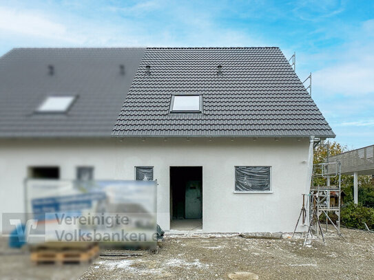 Neubau Doppelhaushälfte mit Garten und Carport DHH Rechts