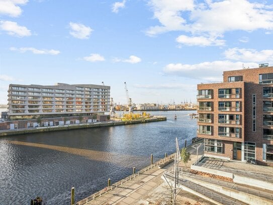 Lichtdurchflutete Maisonette-Wohnung mit Blick zur Elbe und zur Elbphilharmonie