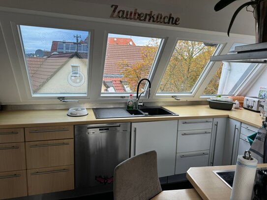 ZENTRALE STADTWOHNUNG MIT GARAGE - 5-Zi.-Maisonette-Whg., Dachterrasse in Kirchheim - 136-24