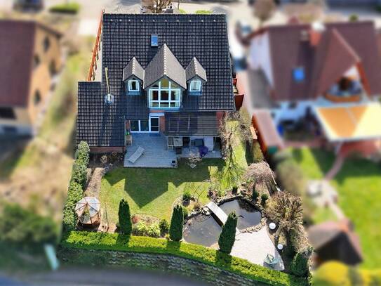 Wohnträume (Er)Leben - Besonderes Zweifamilienhaus in Panoramalage Der perfekte Raum für Familie