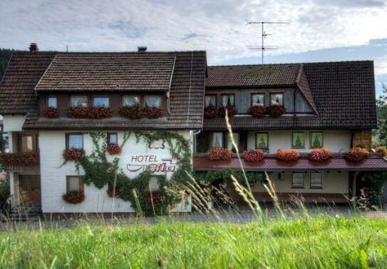 Hotel Pension plus 3 Fam Haus mit Wohnungen zur Selbstnutzung oder als Renditeobjekt