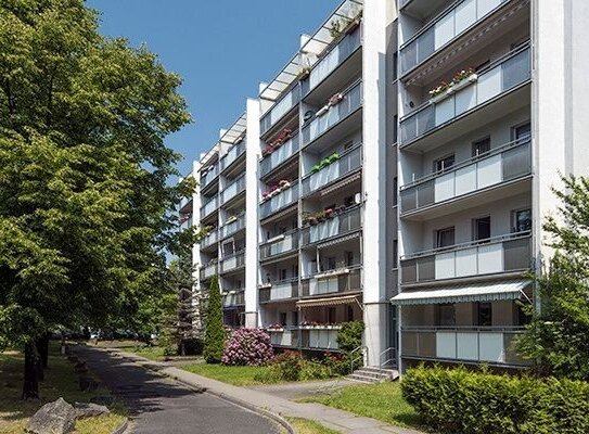 4-Zimmerwohnung im 1.OG mit Balkon!