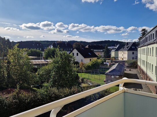 NEU hergerichtete 3-Zimmer-Wohnung mit Balkon