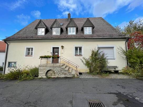 Einfamilienhaus mit Altbaucharme in Thumsenreuth!