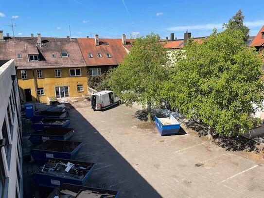 Nähe Schlossgarten! Hochwertige 2 Zi.-Neubau ETW mit Terrasse u. Gartenanteil! Ruhiger u. grüner Innenhof!