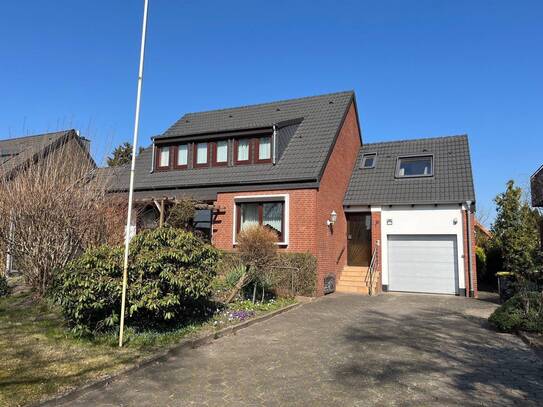 Bremen-Habenhausen: Großzügiges Einfamilienhaus mit großem Garten und Garage in ruhiger Wohnlage