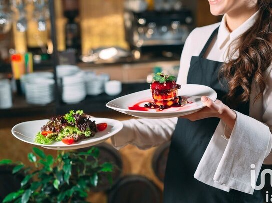 Charmante Immobilie mit Restaurant und 2 Wohnungen - diskreter Verkauf