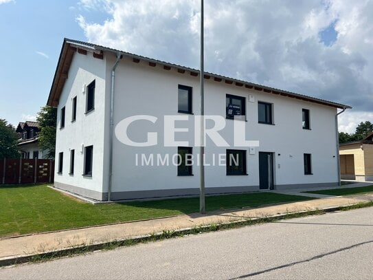 Altersgerechte 2-Zimmer-Erdgeschosswohnung mit Terrasse in Hunderdorf (WHG 02)