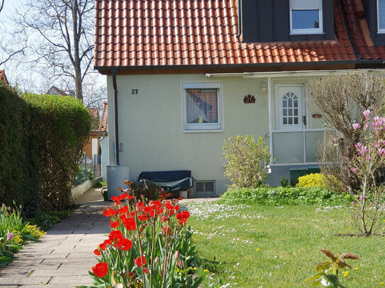 Klein aber mein! Doppelhaushälfte mit Garten